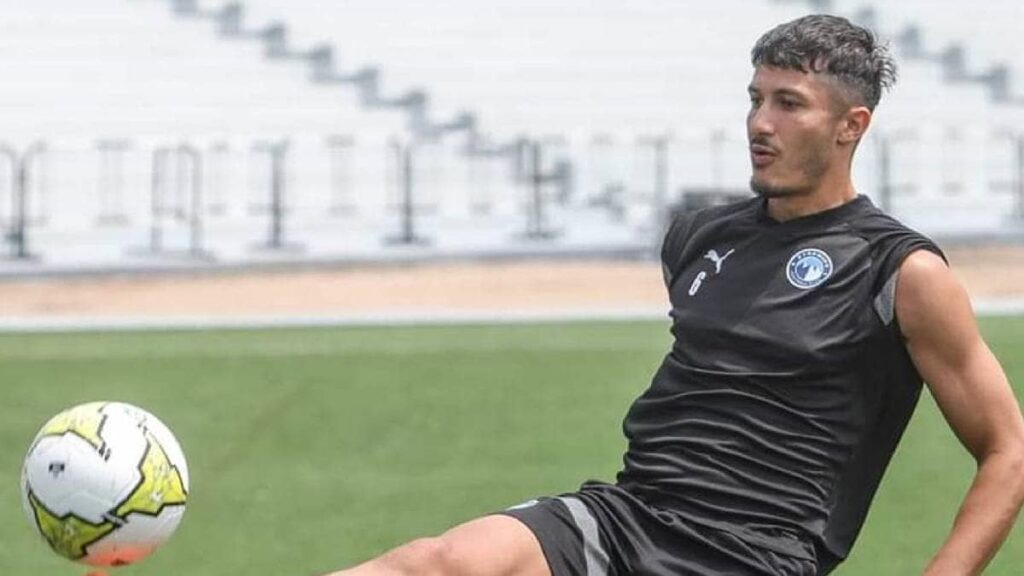 أسامة جلال - لاعب نادي بيراميدز المصري لكرة القدم