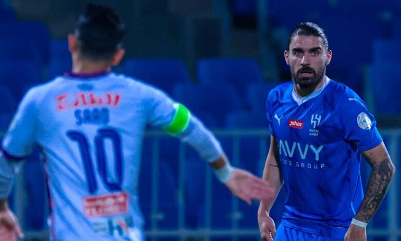 نيفيز - صورة من مباراة الهلال وأبها