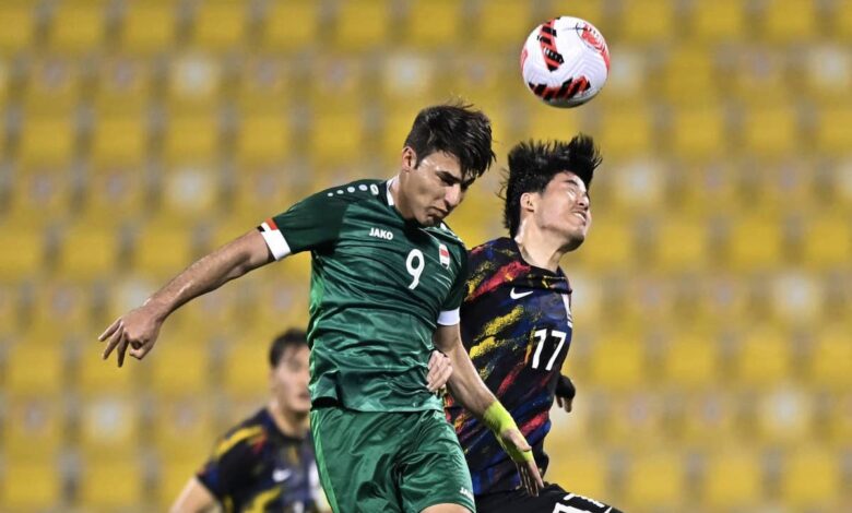 لاعب منتخب العراق منتظر عبد الامير