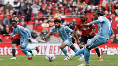 مانشستر يونايتد يفلت من ريمونتادا تاريخية لكوفنتري ويبلغ نهائي كأس إنجلترا