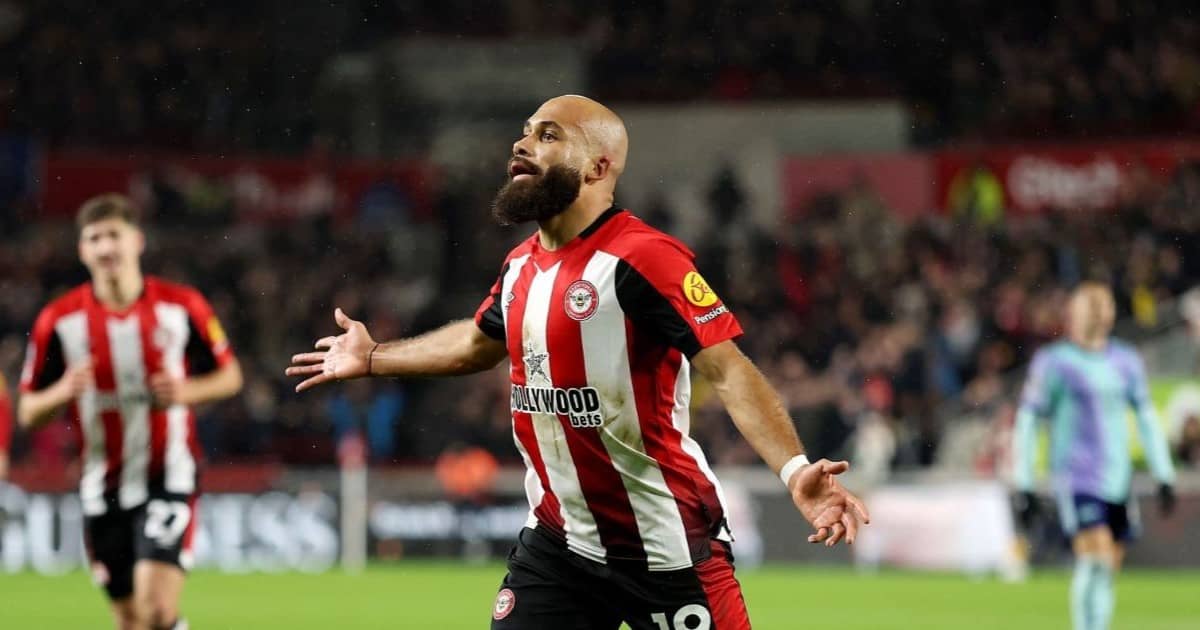 رسميًا.. مانشستر يونايتد يضم براين مبيومو مقابل 71 مليون جنيه